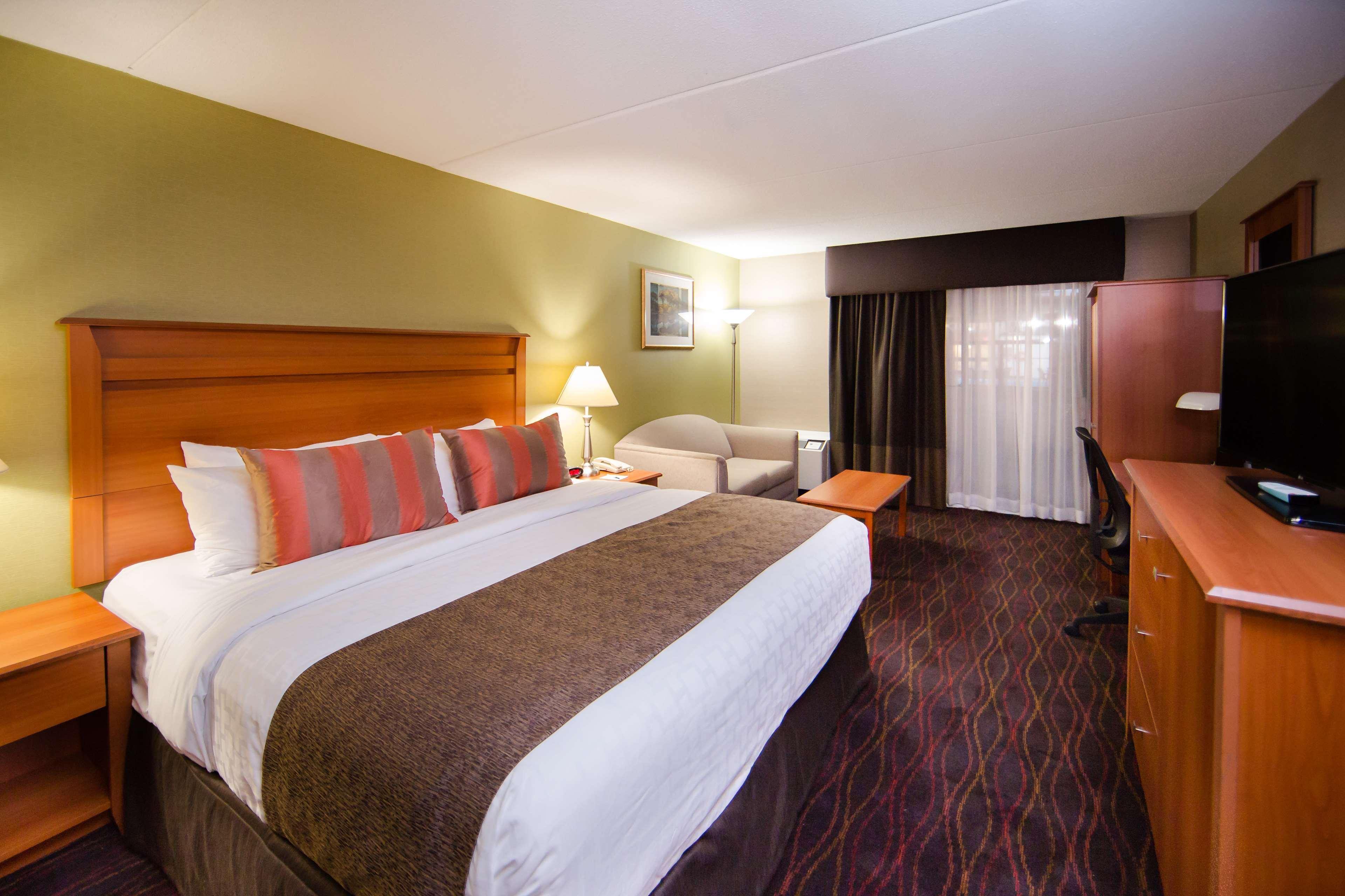 Best Western Plus Ottawa Kanata Hotel And Conference Centre Extérieur photo