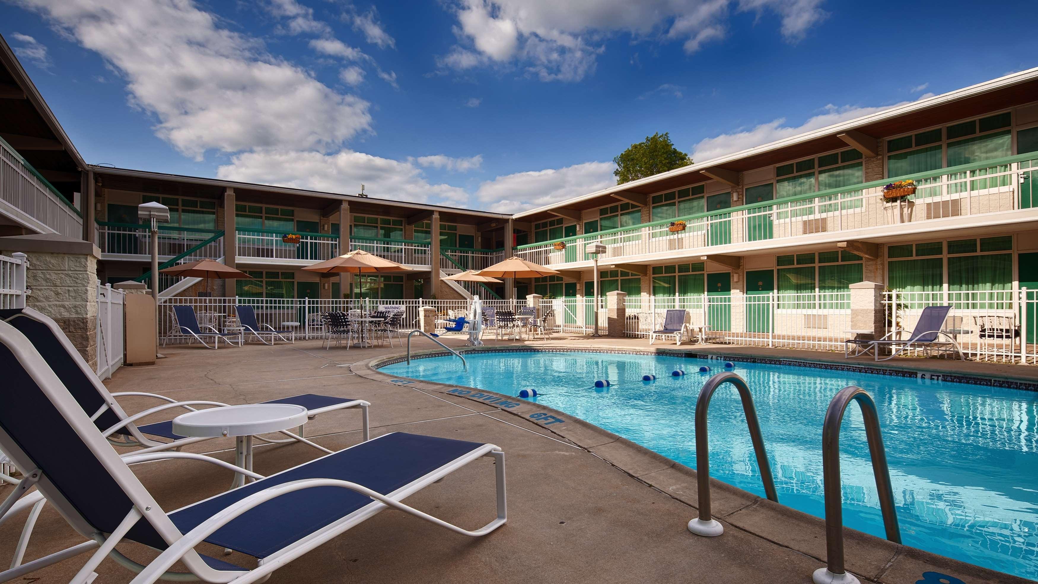 Best Western Plus Ottawa Kanata Hotel And Conference Centre Extérieur photo