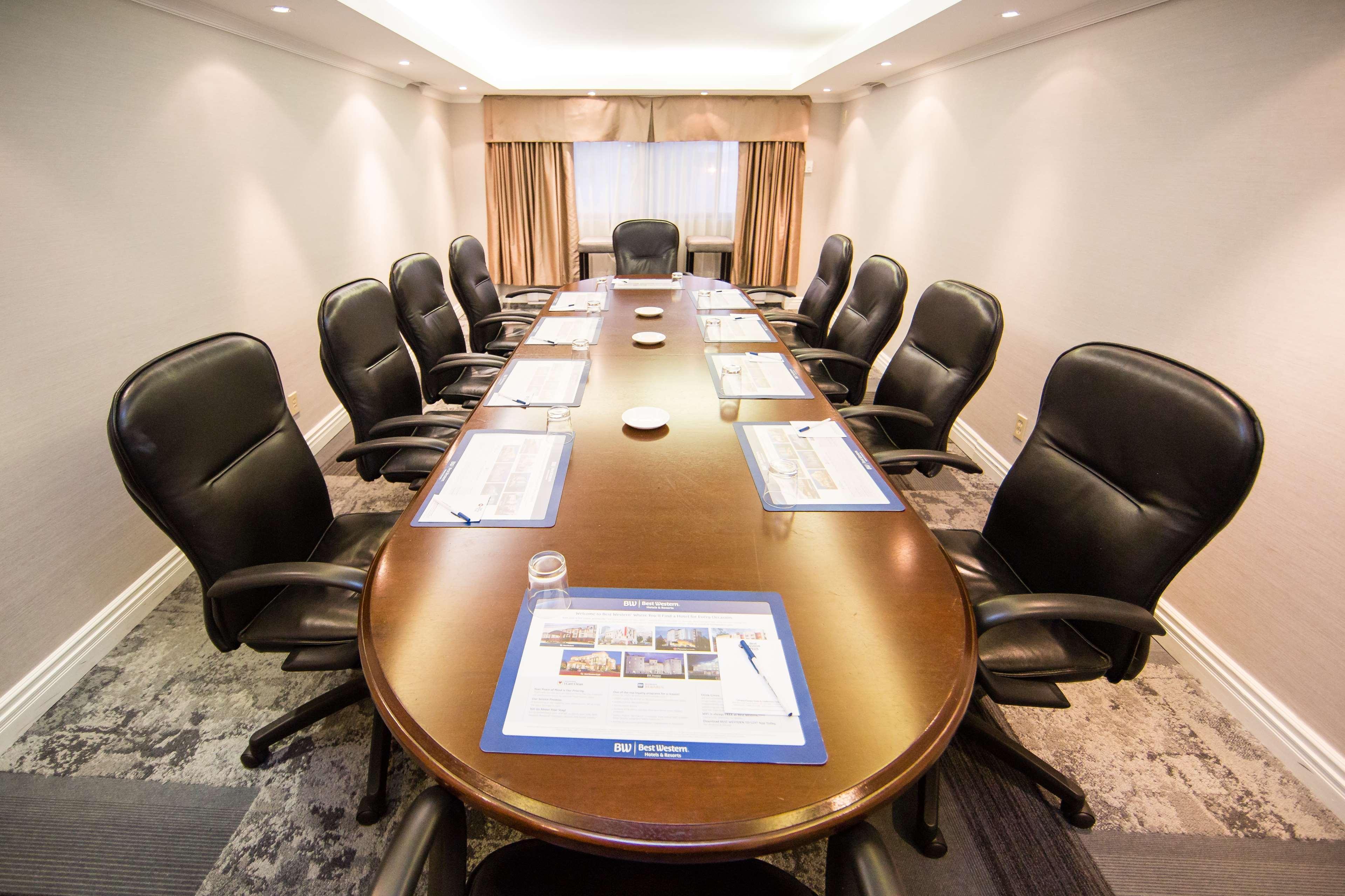 Best Western Plus Ottawa Kanata Hotel And Conference Centre Extérieur photo