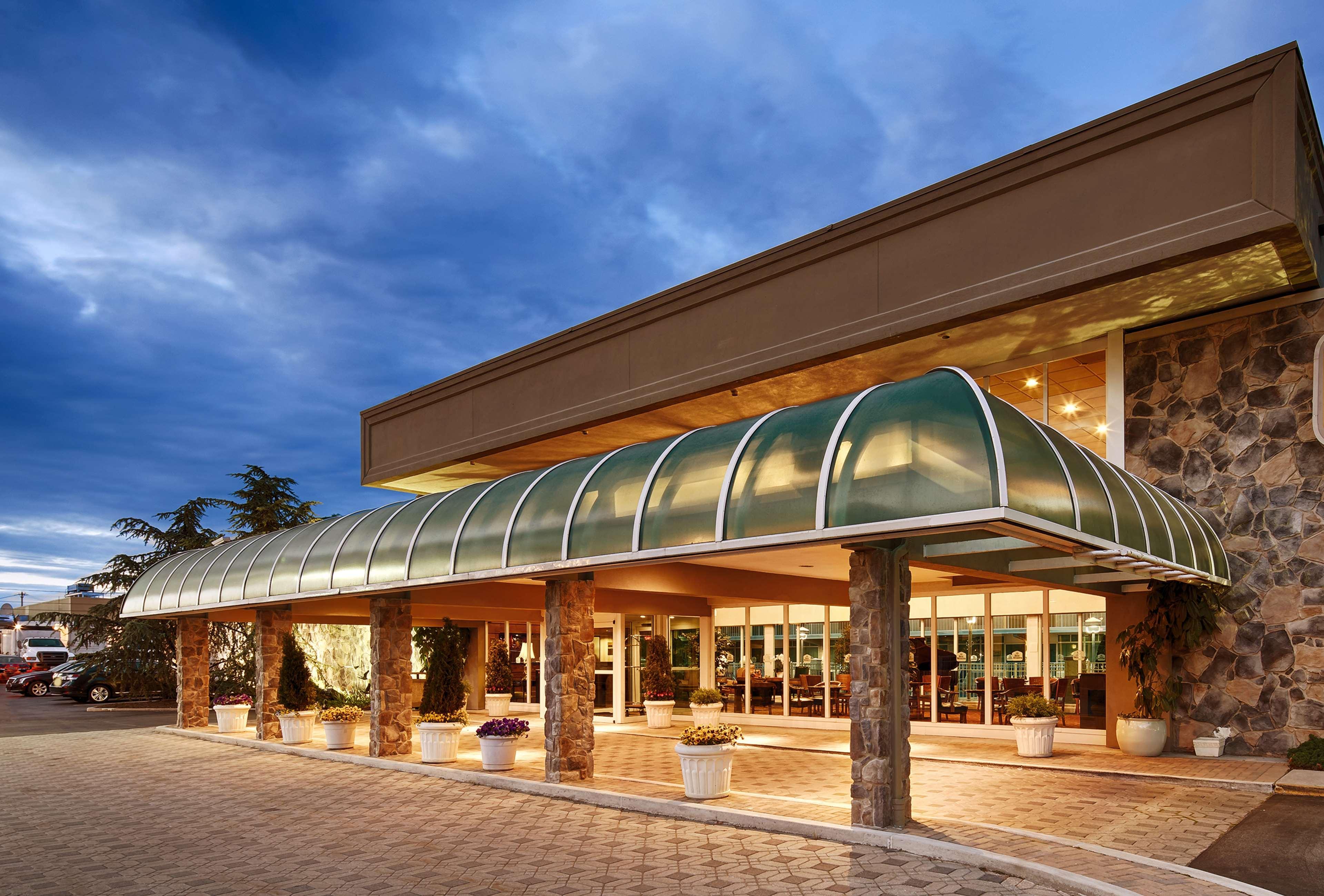 Best Western Plus Ottawa Kanata Hotel And Conference Centre Extérieur photo