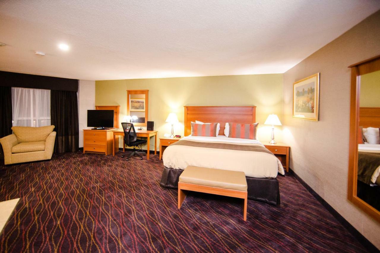 Best Western Plus Ottawa Kanata Hotel And Conference Centre Extérieur photo